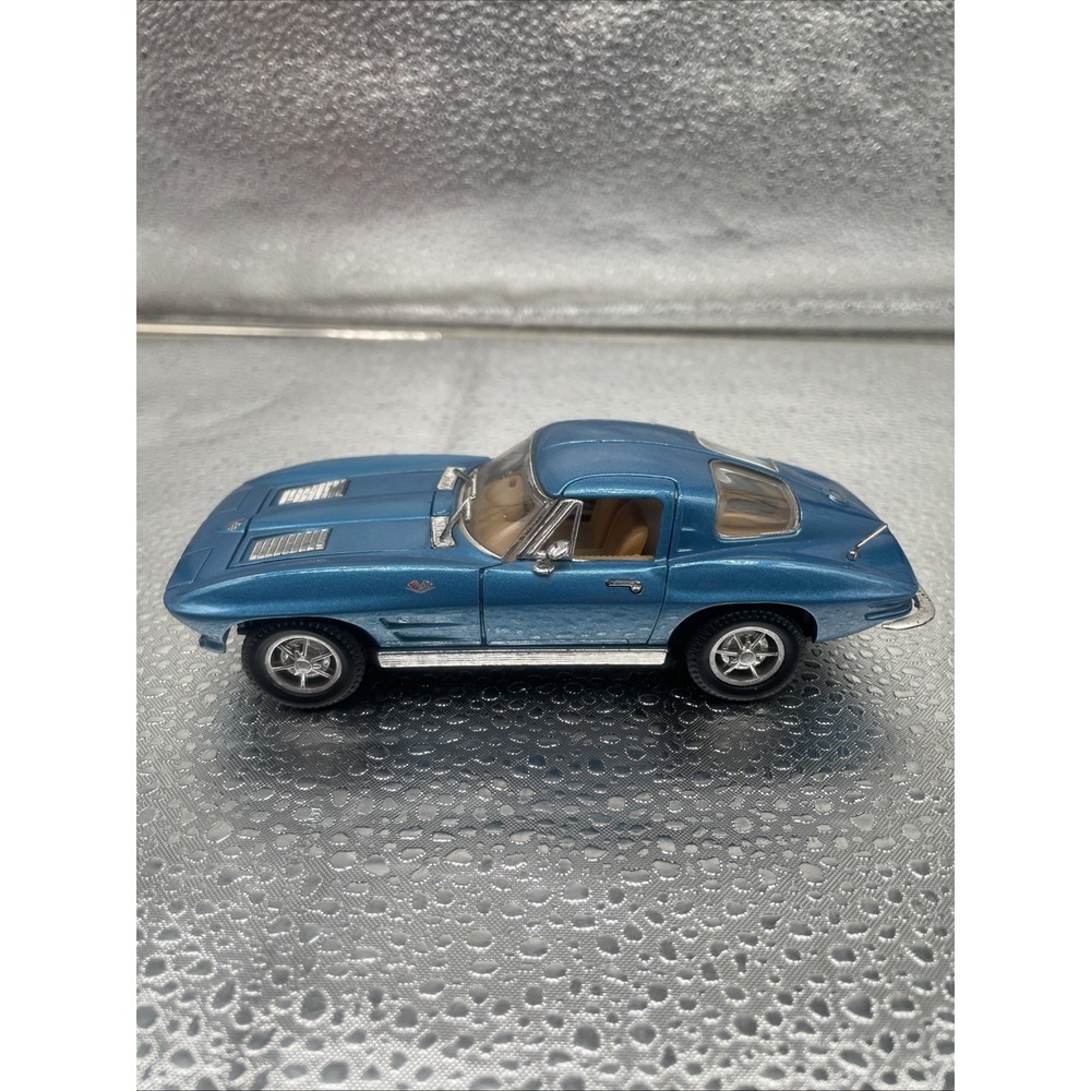 1963 Chevy Corvette Stingray - Blue- 1:32 - SS 5735- Diecast Model